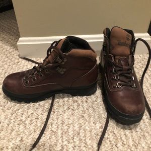 Women’s hiking boots
